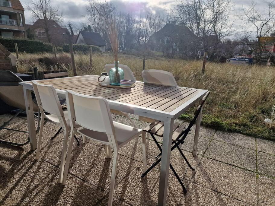4-Persoons Appartement Met Een Mooi Uitzicht De Panne Kültér fotó